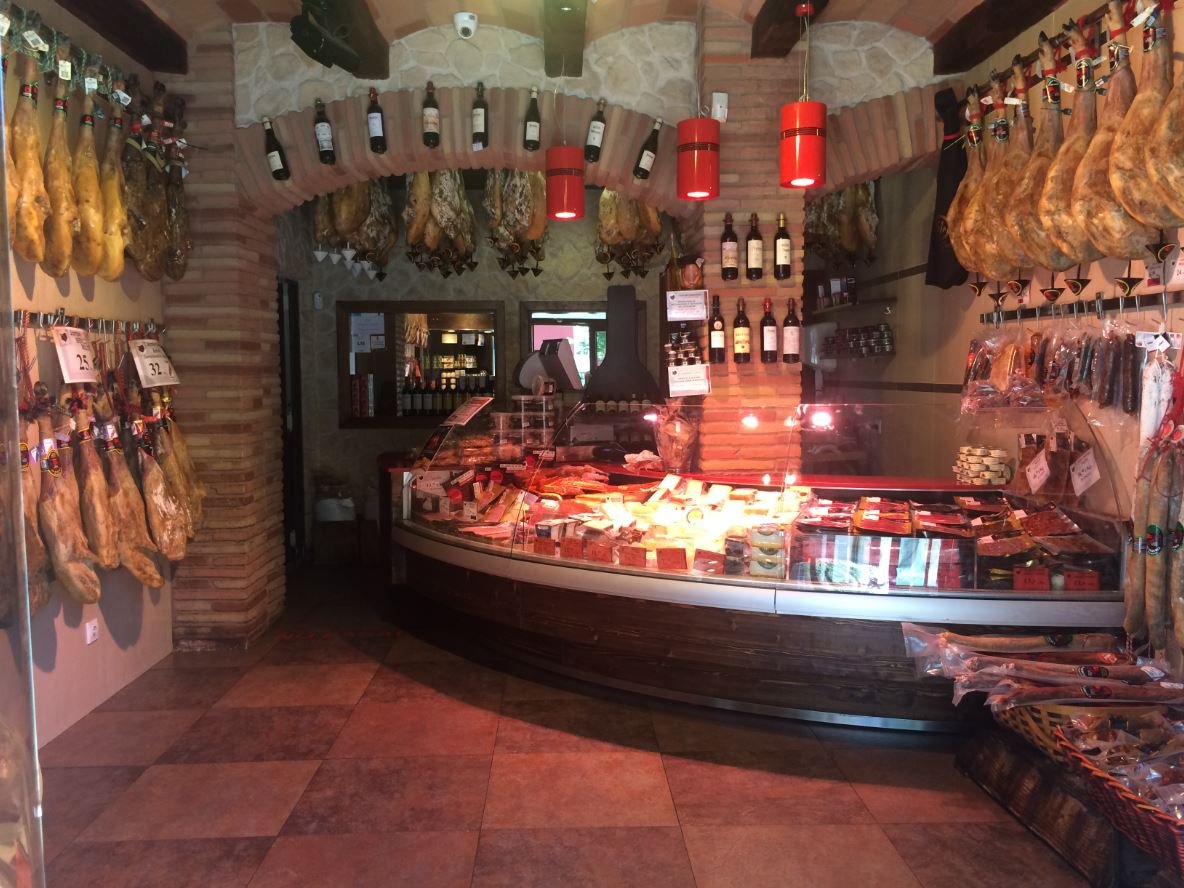 Jamones Julián Becerro-Aluche