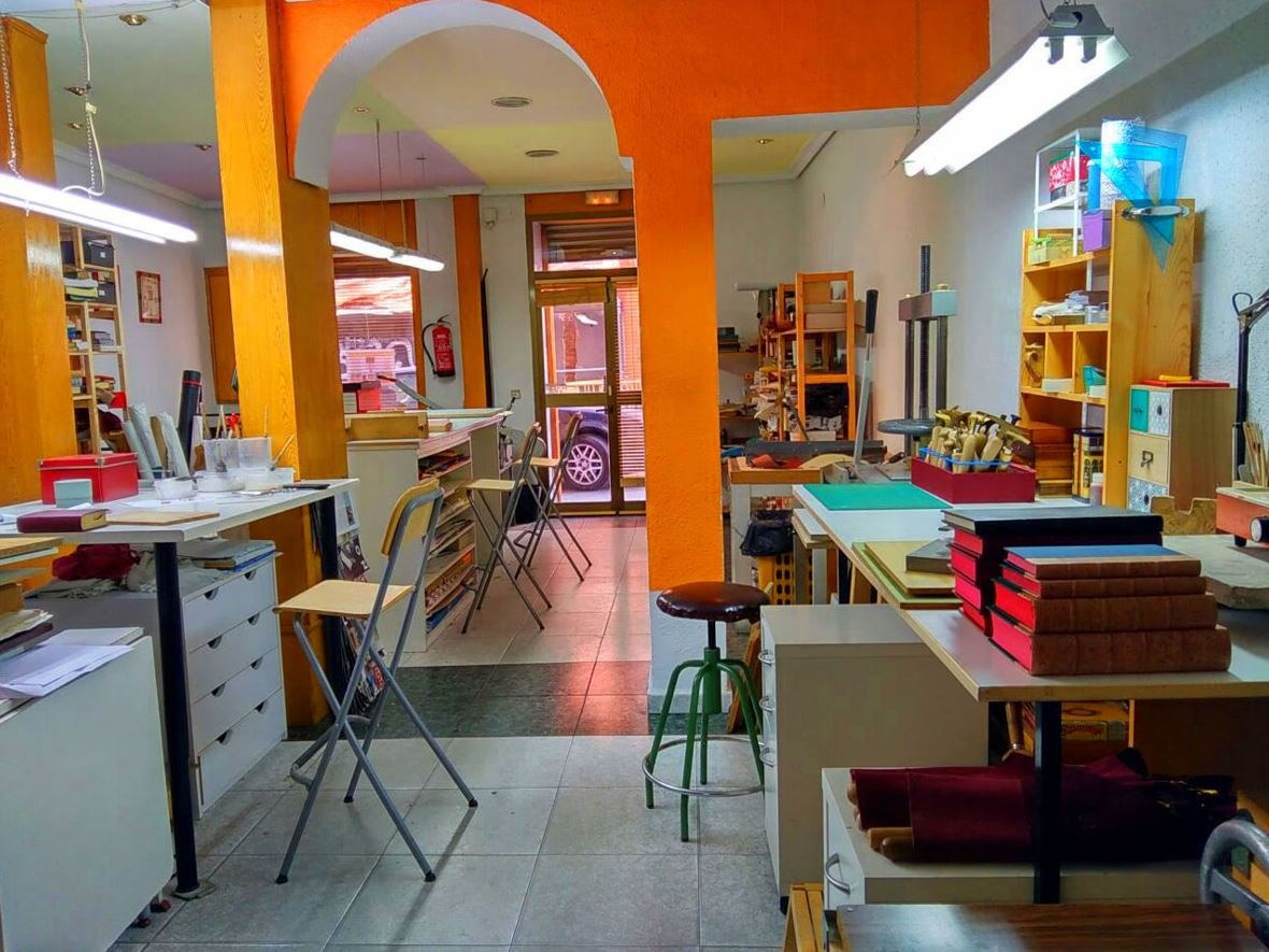 TALLER DE LIBROS